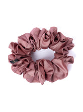 BLUSH PINK SATIN SCRUNCHIE